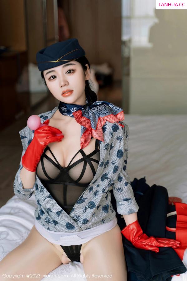   [XiuRen]高清写真图 2023.05.24 No.6790 汐汐爱吃草莓 制服美臀第39张图片